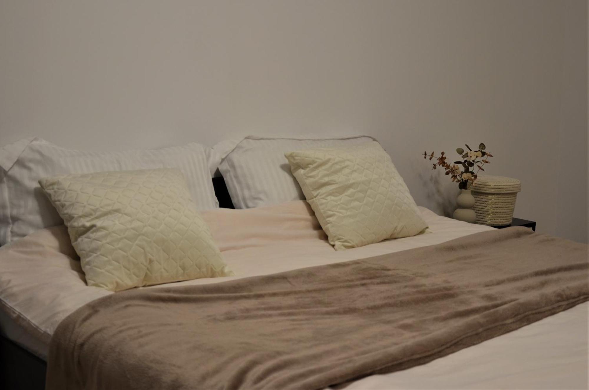דירות בראשוב Madalina'S House מראה חיצוני תמונה